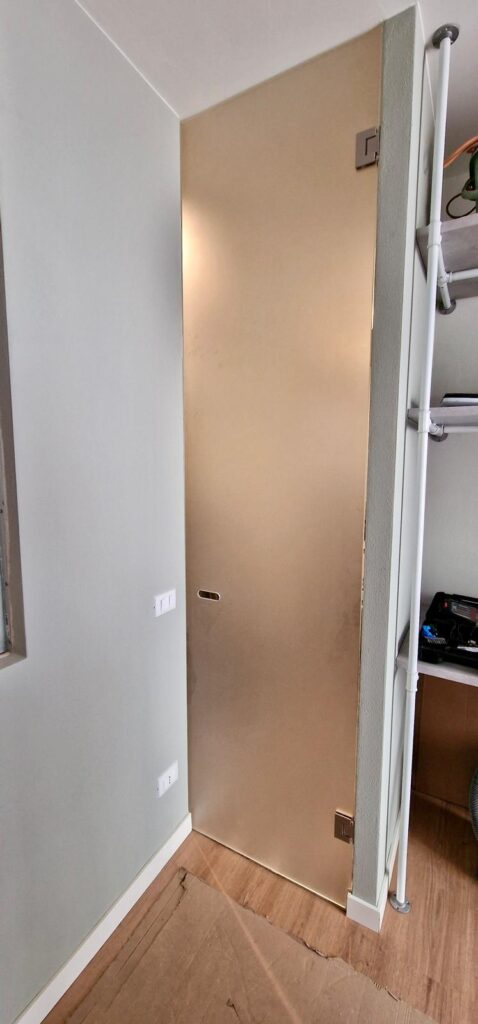 Vetri per interni su misura - Porte e pareti divisorie